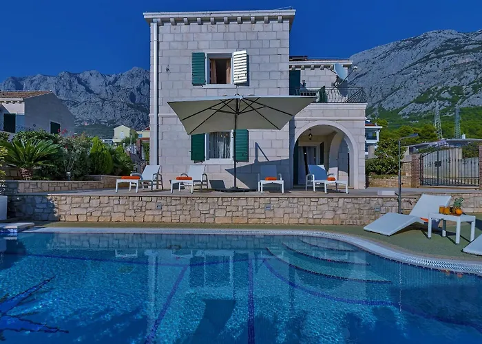 Ferienhaeuser In Makarska