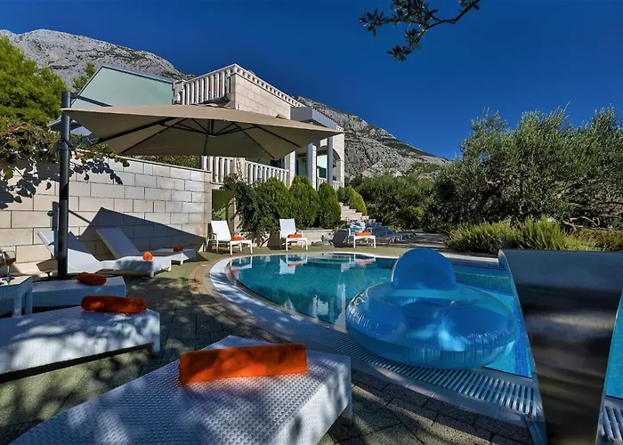 Ferienhaeuser In Makarska
