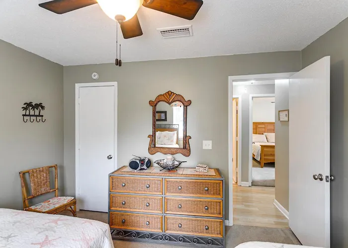 Resort-Style Condo In St Simons ~ 1 Mi To Pier!
