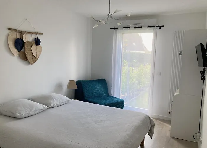 Ty Dolmen Du - 2 Vacanciers - Jardin Clos - Petit Chien Bienvenu - 2 Velos - Plages Et Commerces A Pied