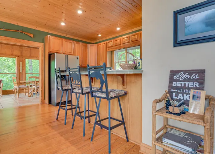 Secluded Cove & Fire Pit: Lake Wedowee Getaway