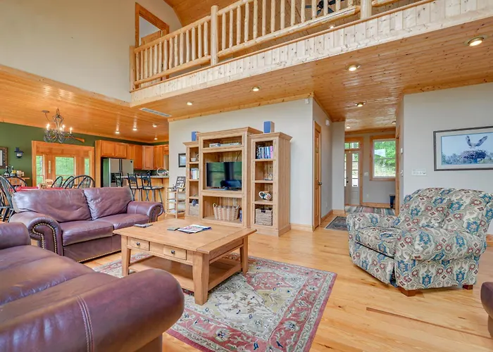 Secluded Cove & Fire Pit: Lake Wedowee Getaway