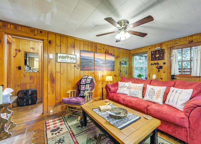 Pet-Friendly Creekside Cabin W/ Pool Access!