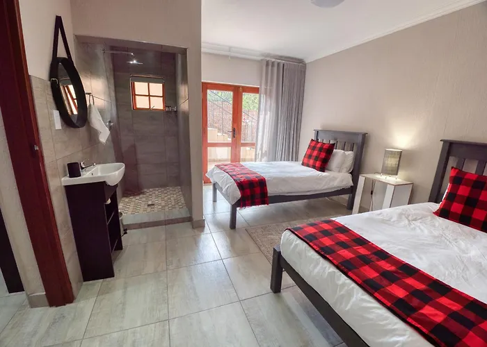 Tembo Guest Lodge