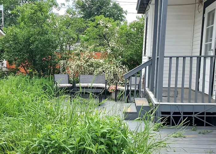 Pinkston Gardens