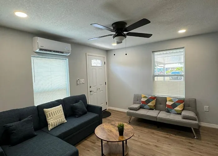 Lovely Unit Central Location