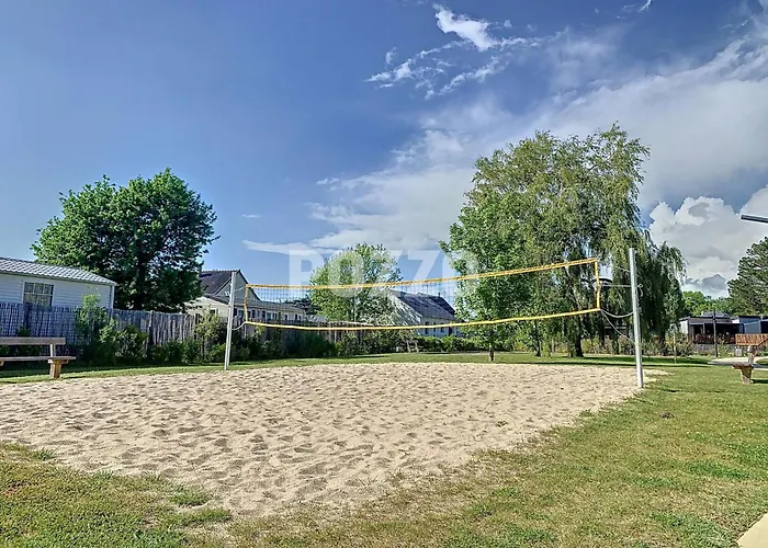 Chalet De Standing 6 Pers. A Jullouville - Piscine Chauffee, Plage A Proximite, Wi-Fi Inclus
