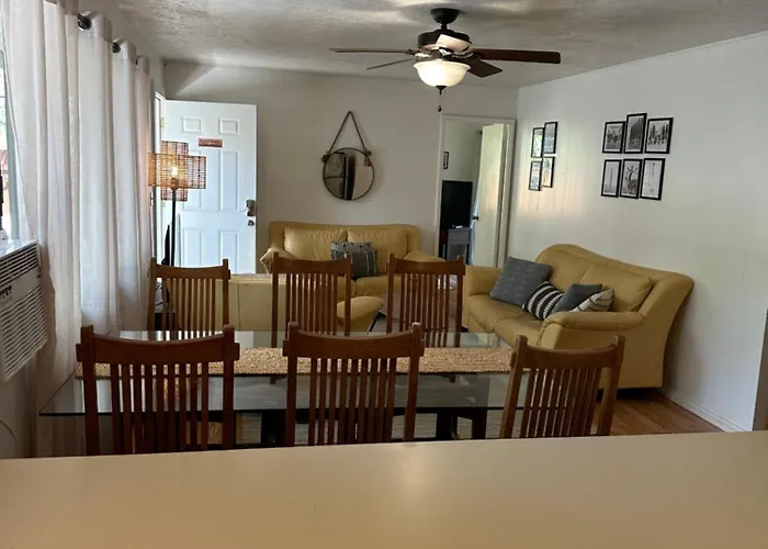 Great Location, Right By Beaches And Snorkeling!