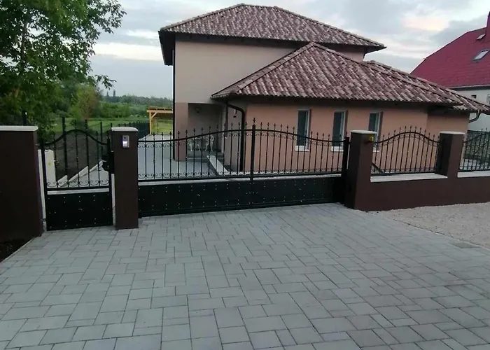 Villa Leona