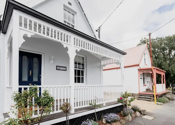 'Allambee=' Heritage Cottage In Trendy South Hobart