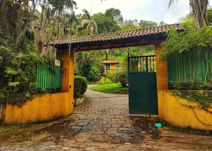 Estrada do Carangola 2148 Amoedo