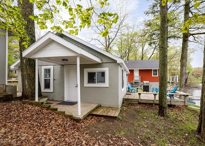 The Bryan Lake Hideaway