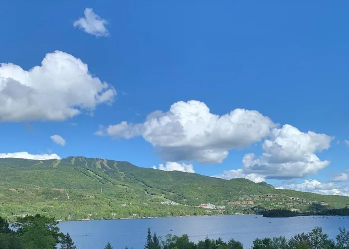 Country Chic Condo With Views Of Mont-Tremblant