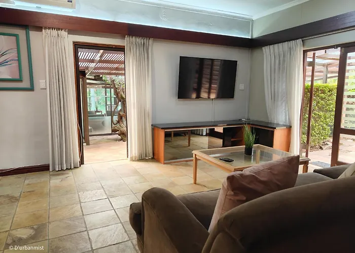 D'Urbanmist Self-Catering Guest House