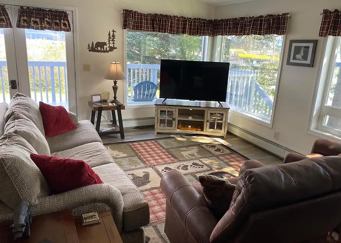 Bears Den Alaska Lodging