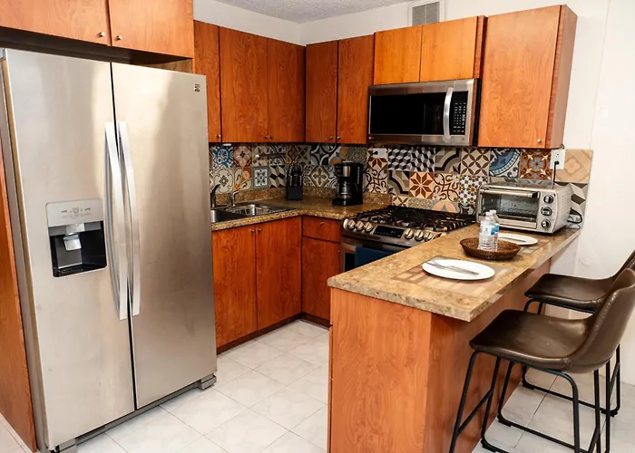 2Br Family Stay With Parking, Generator And Laundry