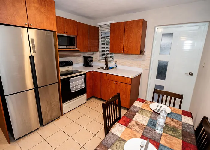 Luxury Retreat With Private Jacuzzi And Mountain Views Free Parking