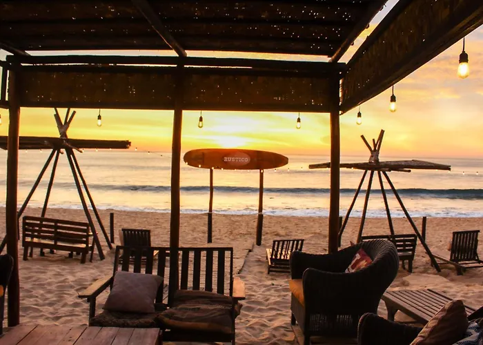 Rustico Lounge-Property In Front Of The Beach
