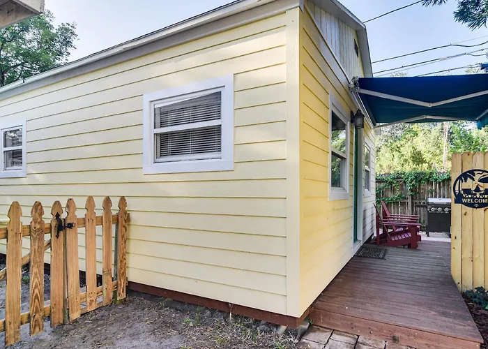 Cozy St Pete Home ~ 2 Mi To Madeira Beach!