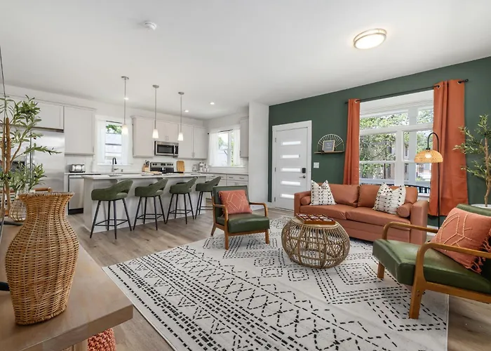 Brand New 4Bd - Modern - Prime Location - Spacious