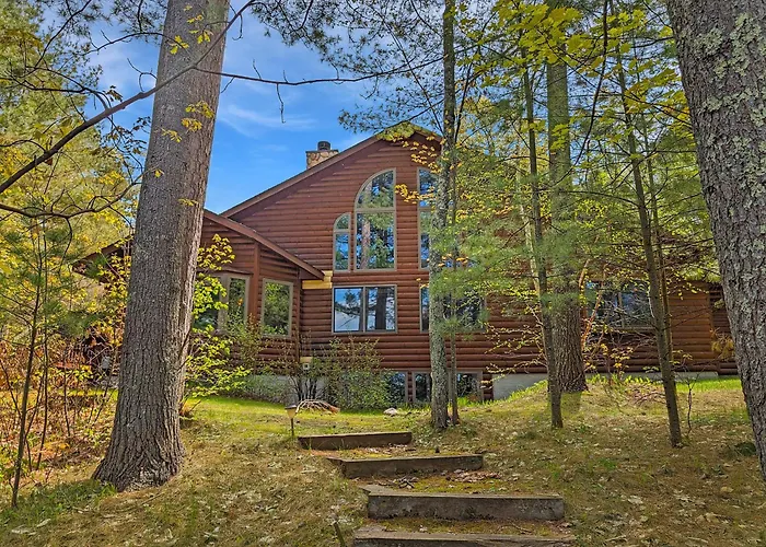 Logland Lakehouse In Arbor Vitae Wi