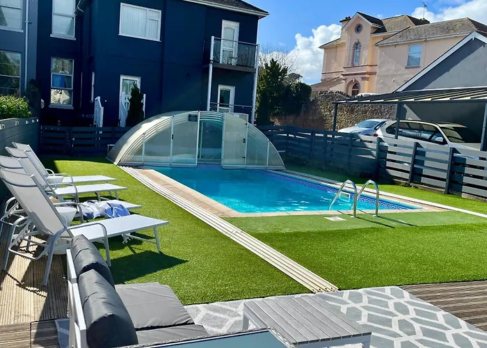 Atlantis Holiday Apartments
