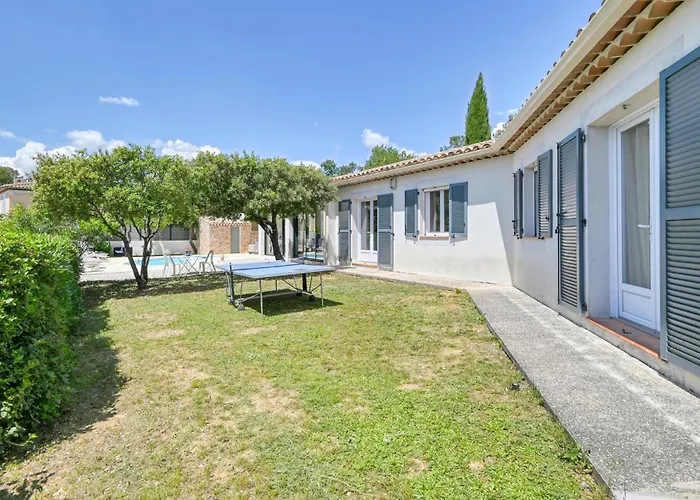 Lovely Home In Tourves