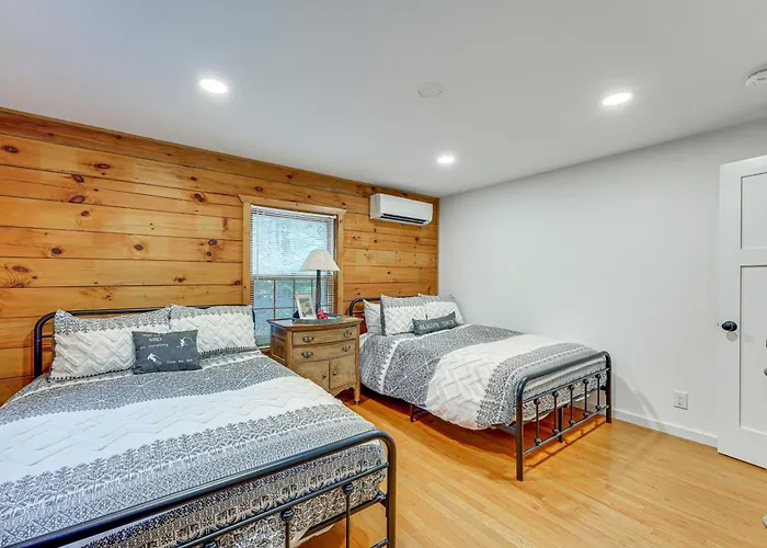 Modern Cabin In Lake Placid W/ Mountain Views!