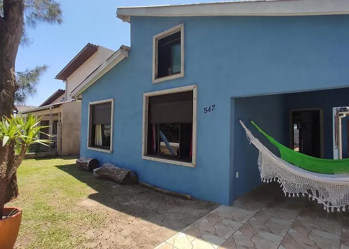 Casa com piscina pertinho do mar Centro de Mariluz