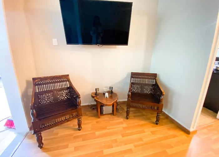 Mjs On The Savannah- Spacious 2-Bed Across From The Savannah