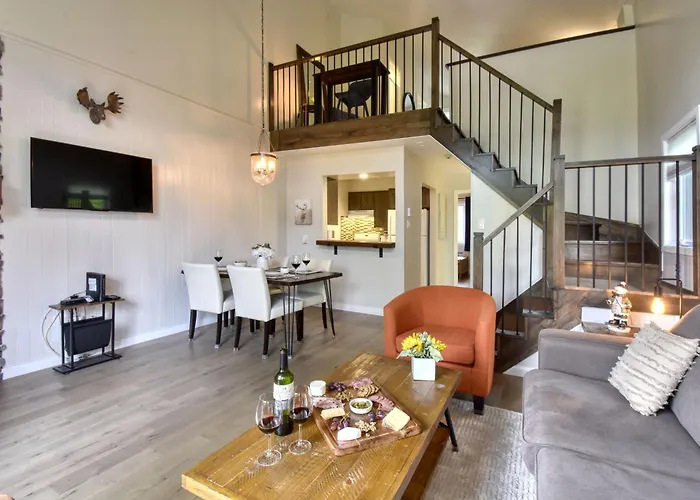 Stunning Condo - View On Lake Tremblant & Mountain