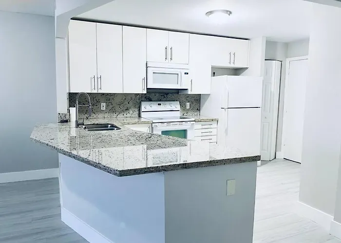 Modern 2Br 2Ba Condo Near Aventura! Wi-Fi! Parking