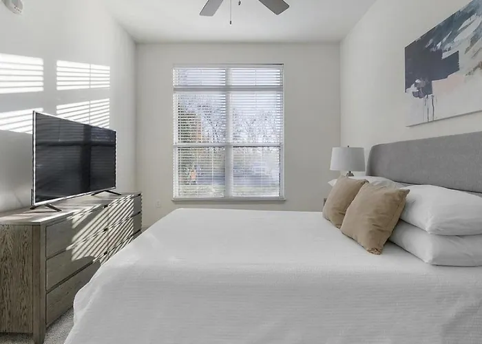 Landing Modern Apartment With Amazing Amenities