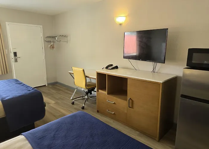 Americas Express Inn South Hill