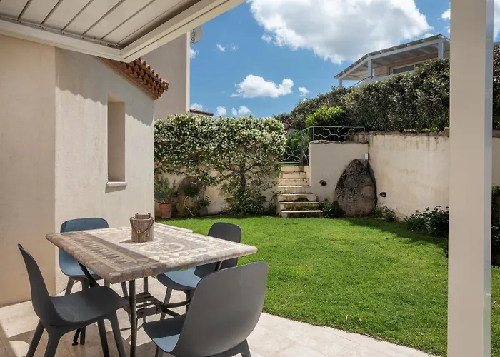 Le Maree Apartments