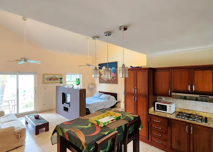 Ocean Dream Top Floor Studio With Balcony