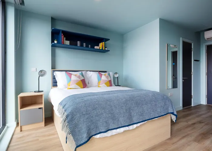 Coleman Court Summer Accommodation