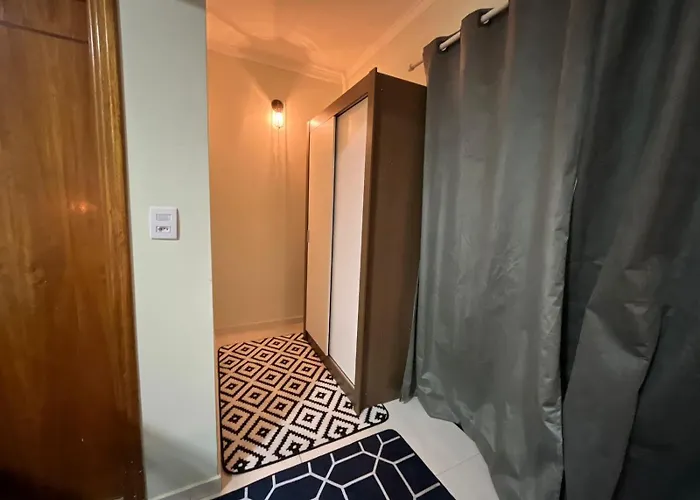 Cafe House Suite