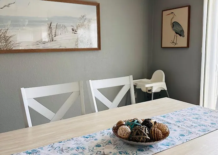 Rotonda Pool Oasis Near Beaches - Sleeps 9
