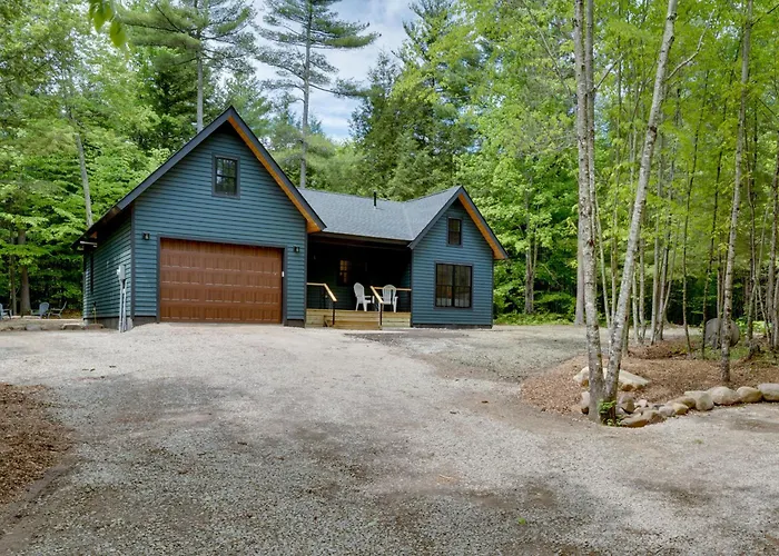 Secluded Wilmington Cabin: Fire Pit & Grill