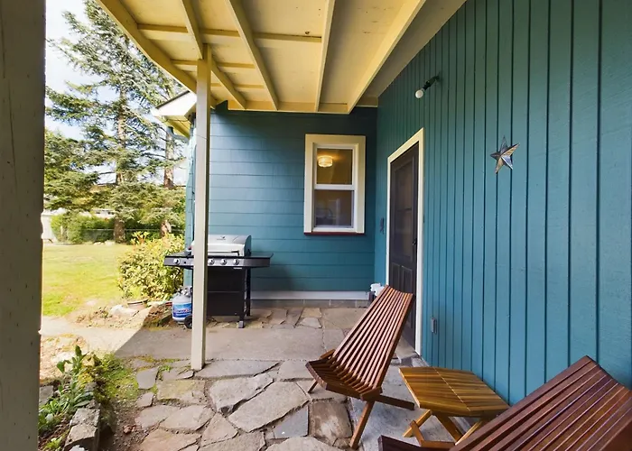 Daffodil Cottage In Downtown Packwood, Wifi, Bbq, Firepit, Smores
