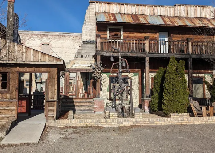 The Riverside Inn