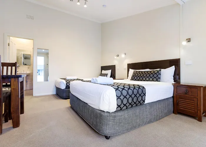 Amaroo Motel