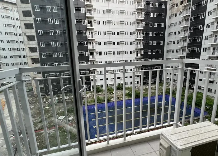 Urbanease Living At Charm Residences Near Sta Lucia Mall And Robinsons Mall