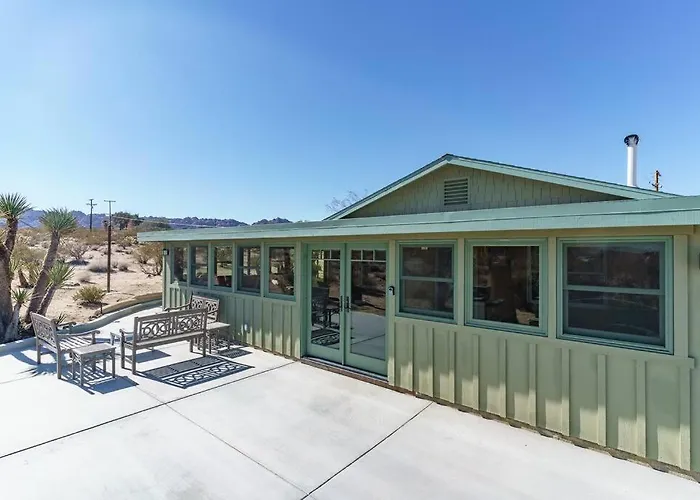 Skelton Compound