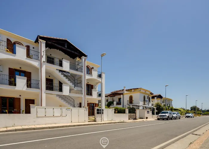 Estay - Orange 4 - Aircon - Balcony