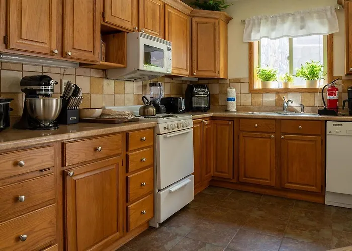 Alpenglow One Bedroom One Bath - A18