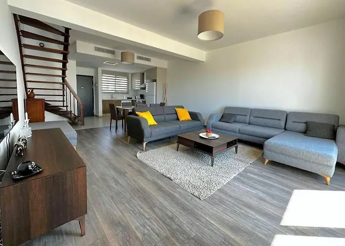 Villa West Park, Near Merit Casino