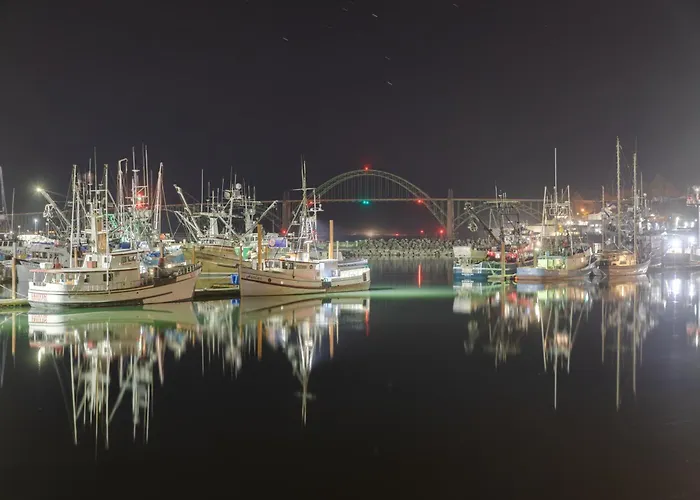 Marina Views! Watch The Boats! Walk To Everything!