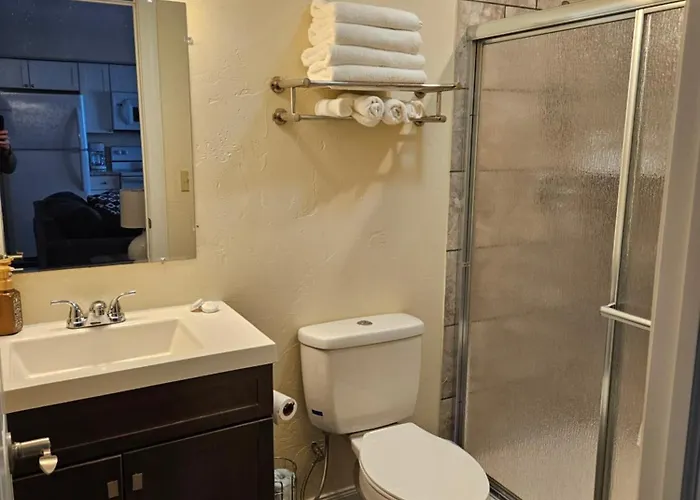 Sunset Cottage Motel Rooms